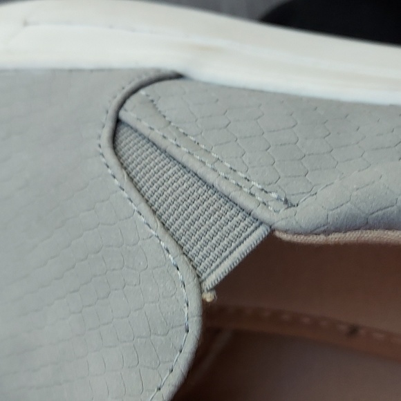 Soda slip on shoes grey with some stretch on top 8.5 - Picture 11 of 11